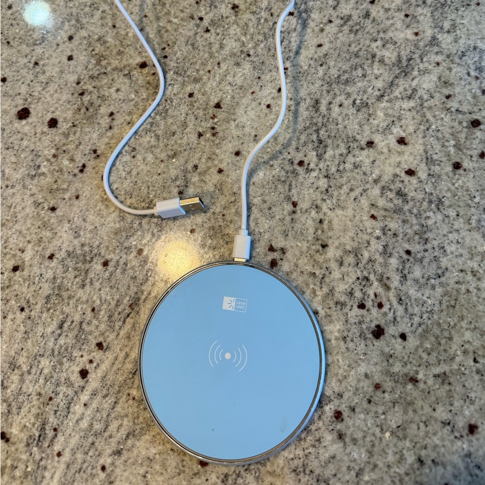 Set of 2 phone chargers
